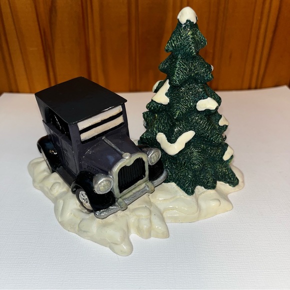 Vintage The Original Bedford Falls It’s a Wonderful Life George and Mary’s Car - Picture 1 of 13